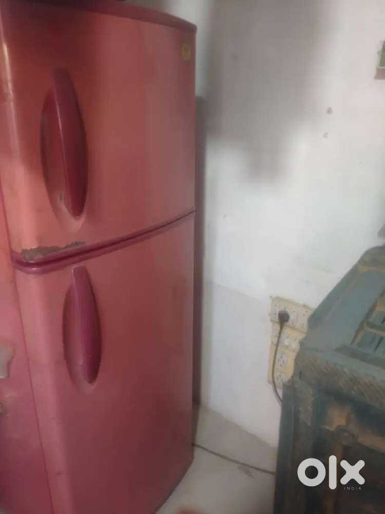 LG ka duble door fridge bechna hai best condition