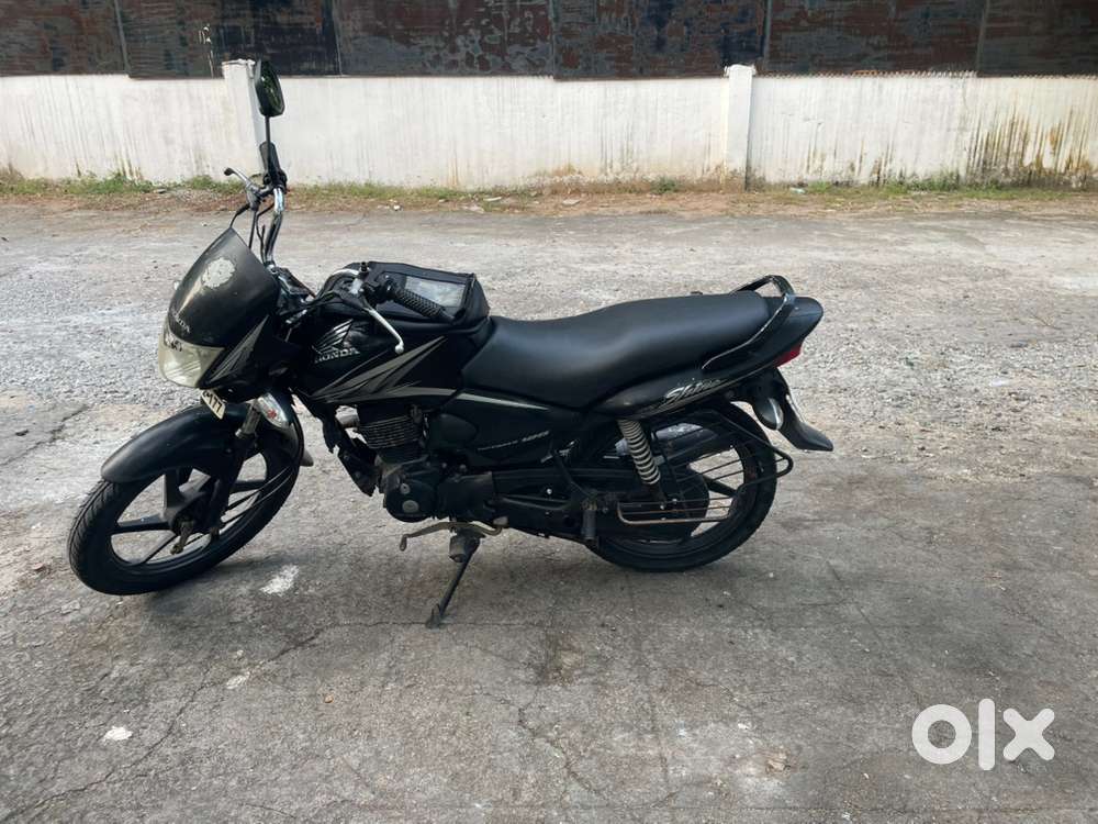 Honda cb shine 2011 model