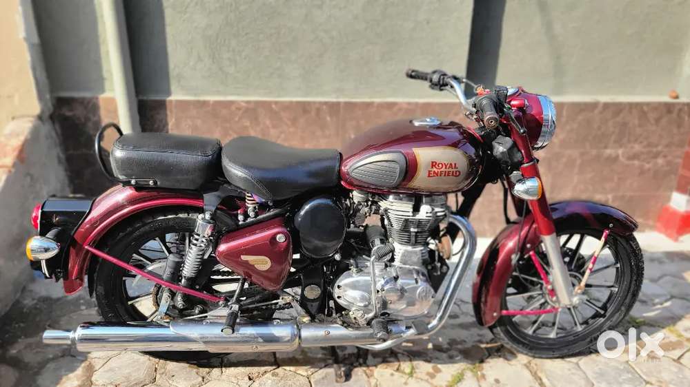 Classic 350 2015 maroon colour