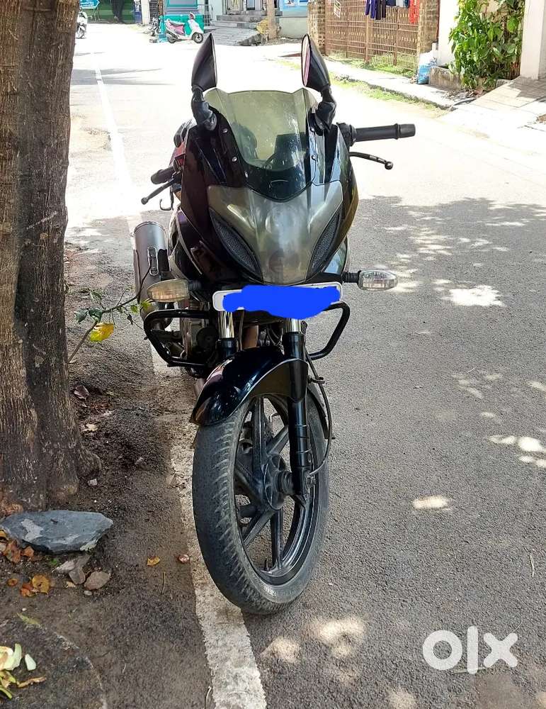 Bajaj pulsar 220F