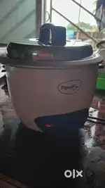 Brand New 1 Liter  Rice cooker (packing box available)