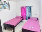 Best PG hostel fatehgunj main road near by seven seas Mall fatehgunj