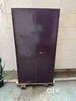 Iron almirah for sale