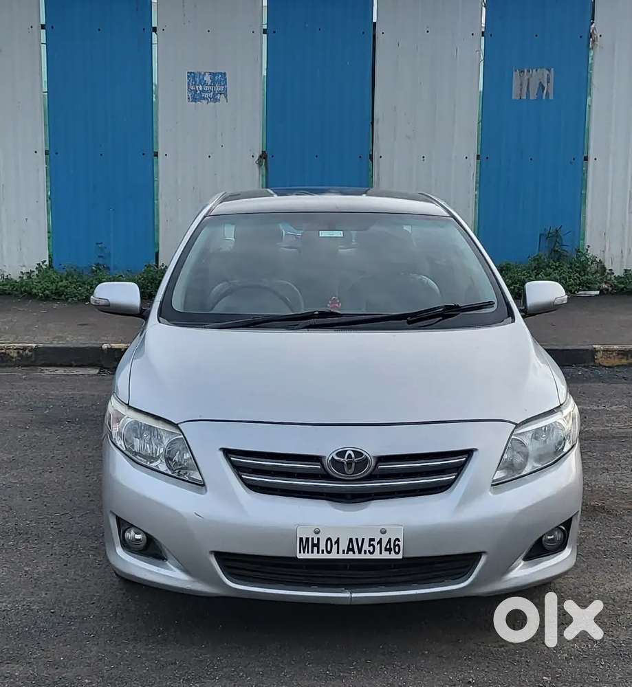 Toyota Corolla Altis 2010 Petrol Well Maintained