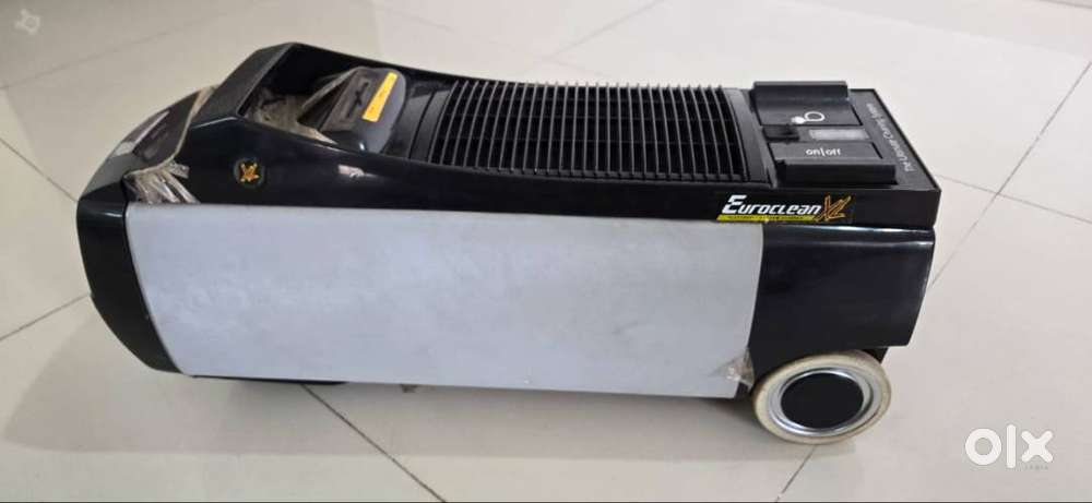 Euroclean Vacuum Cleaner – Great Working Condition, 7 attachments