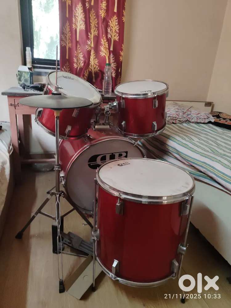 Acoustic drumset