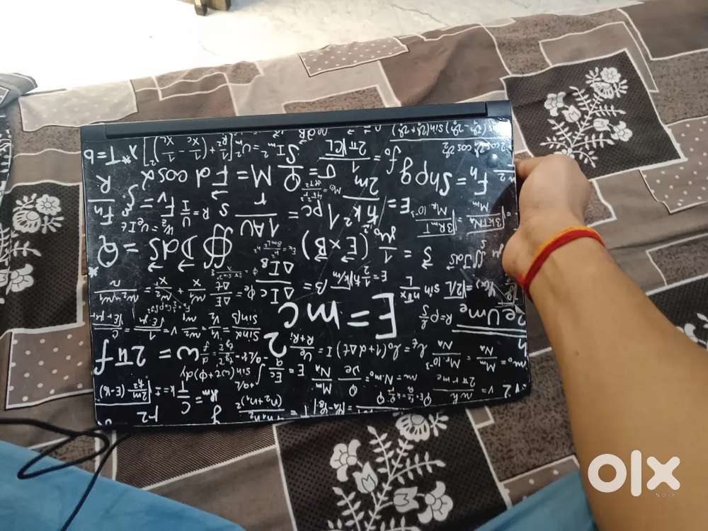 I'm selling my laptop