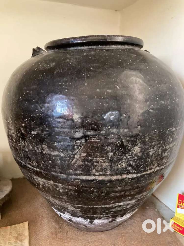 Pickle jar