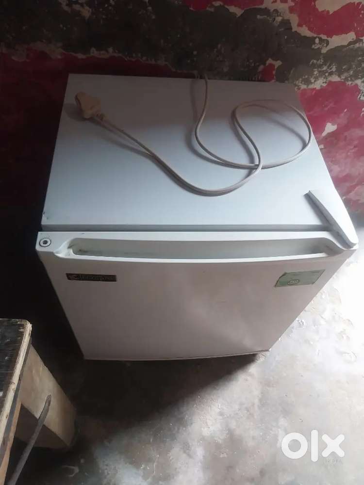 40 ltr refrigerator