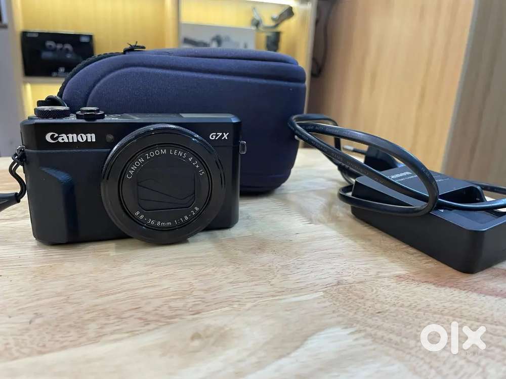 Canon PowerShot G7 X Mark II 20.1 MP Digital Camera