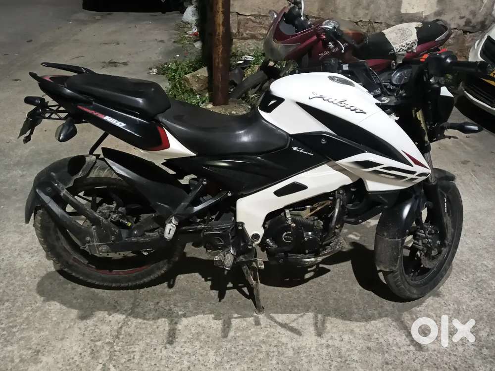 Bajaj palsar NS160