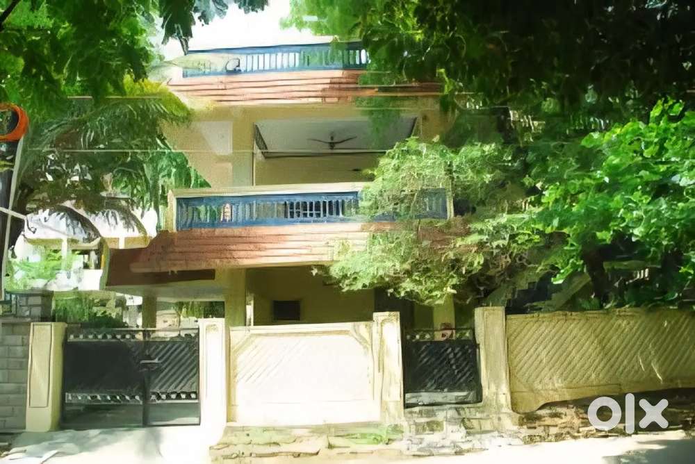 Independent house (1st floor at Santoshnagar)