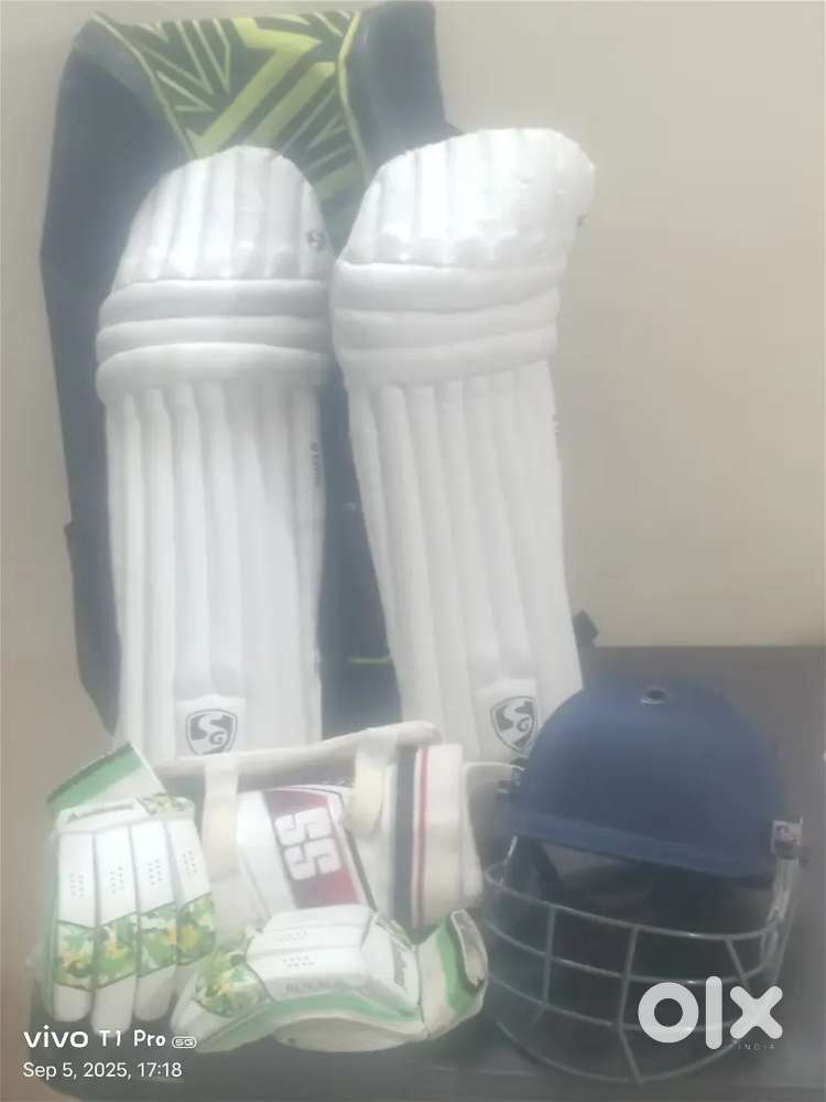 Single used cricket set for sale