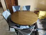 4 seater round wooden dinning table with chair