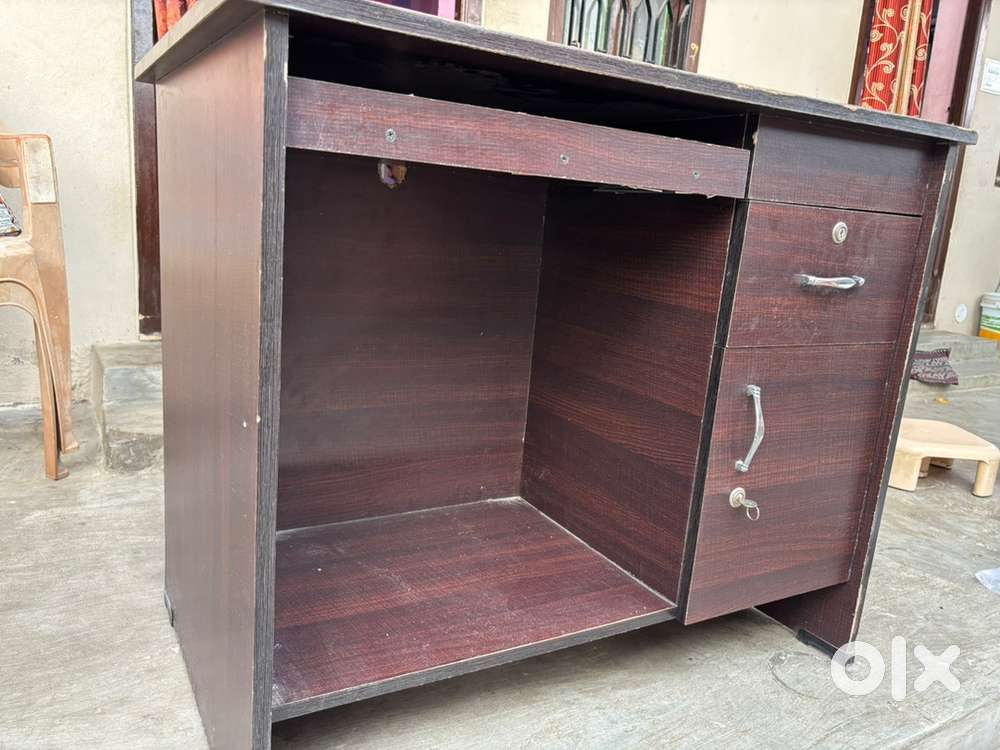 Computer Desk