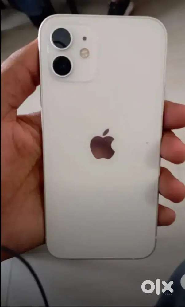 Selling my 6 month old iphone 14 need urgent money