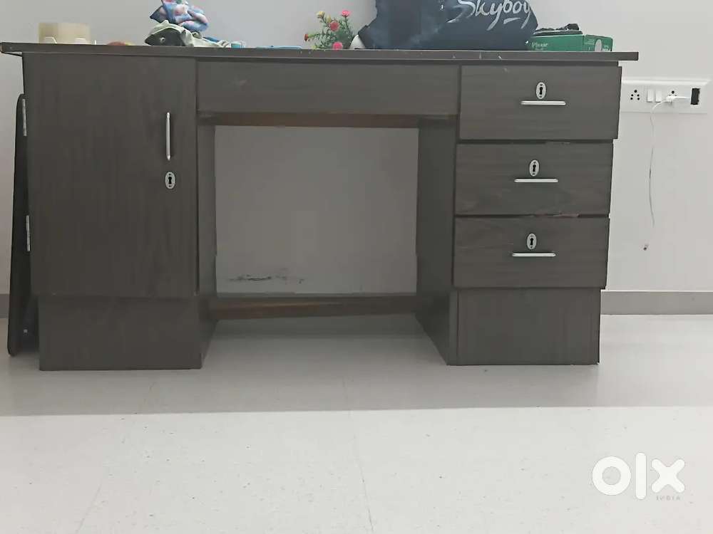 Study table