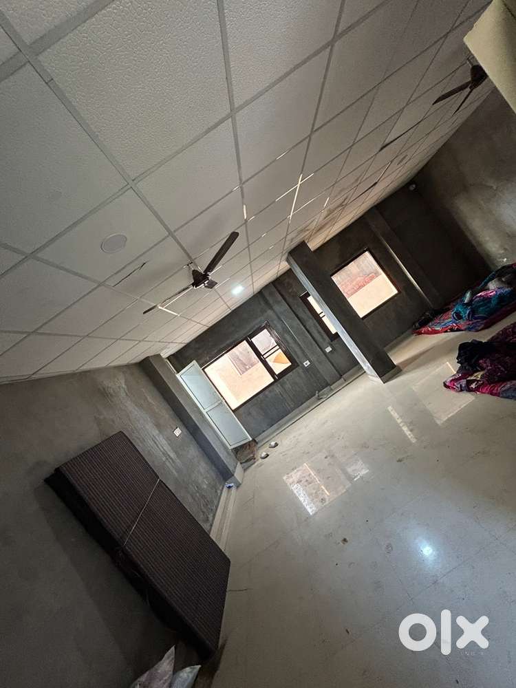 3 floor fully furnished