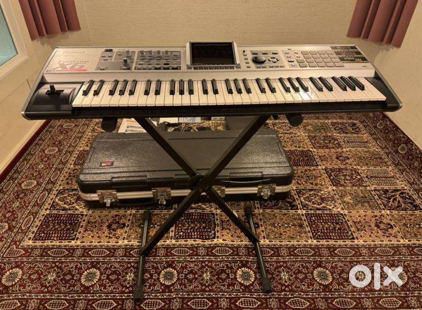 Roland Fantom X6 Keyboard