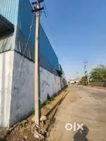 A 300 waar shed for rent corner area with 5 ton crane available l..