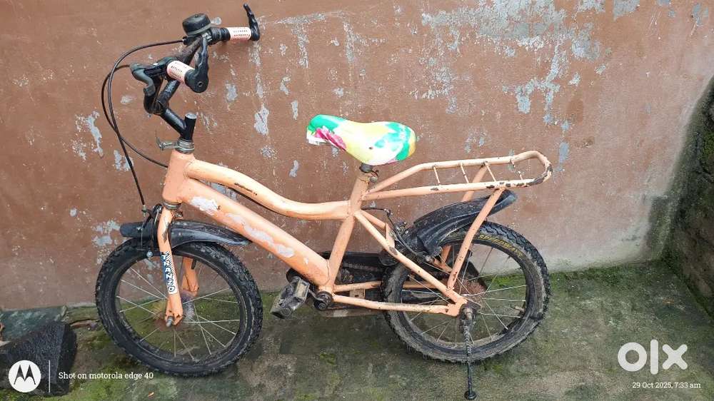 Kids bicycle under 8 year old boys and girls