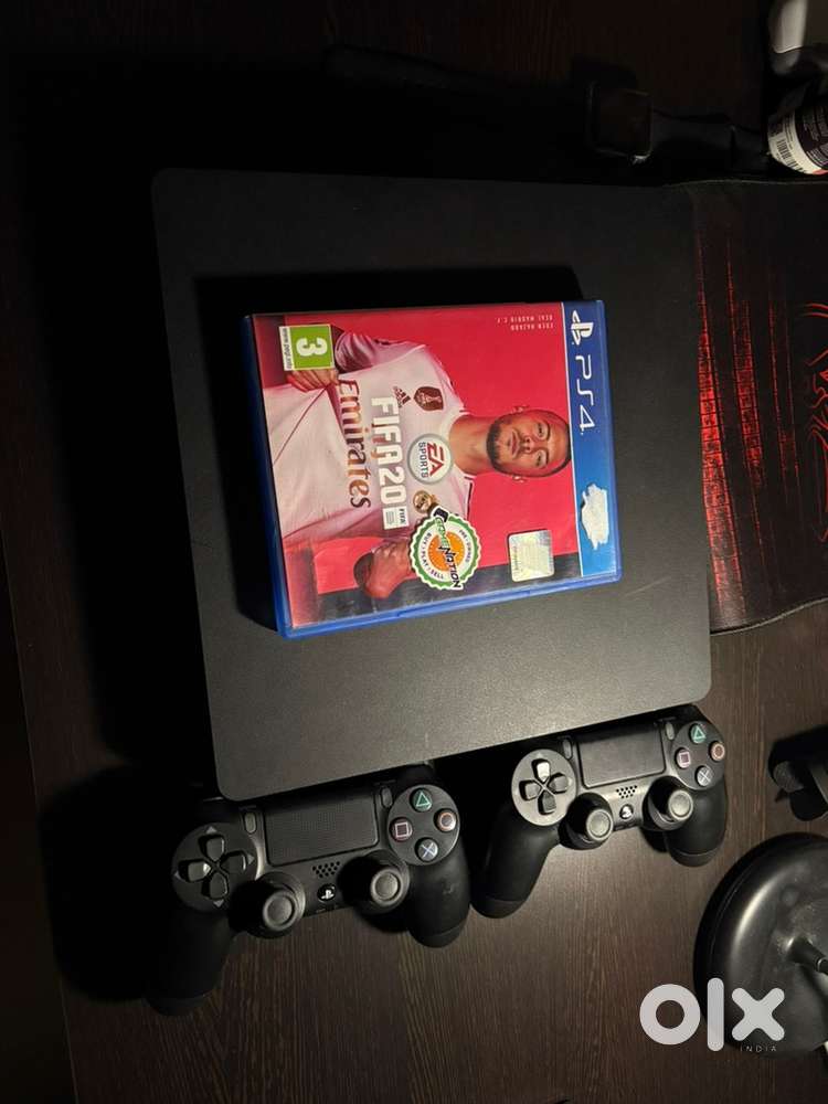 Ps 4 Slim( Negotiatble)