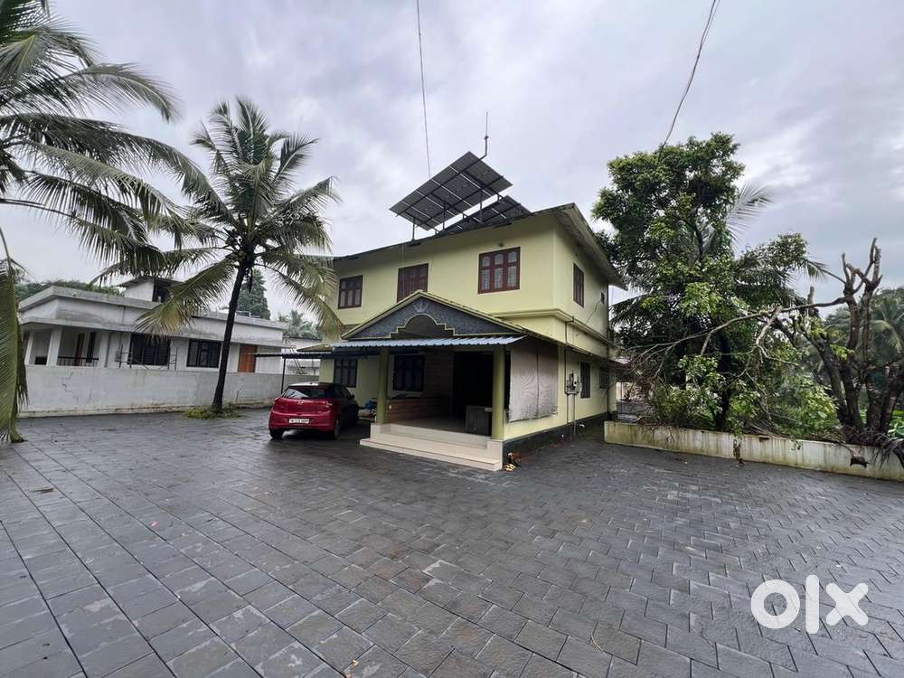 വിശാലമായ ഫസ്റ്റ് ഫ്ലോർ 2BHK അപാർട്മെന്റ്