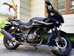 Bajaj Pulsar 220 F 2018