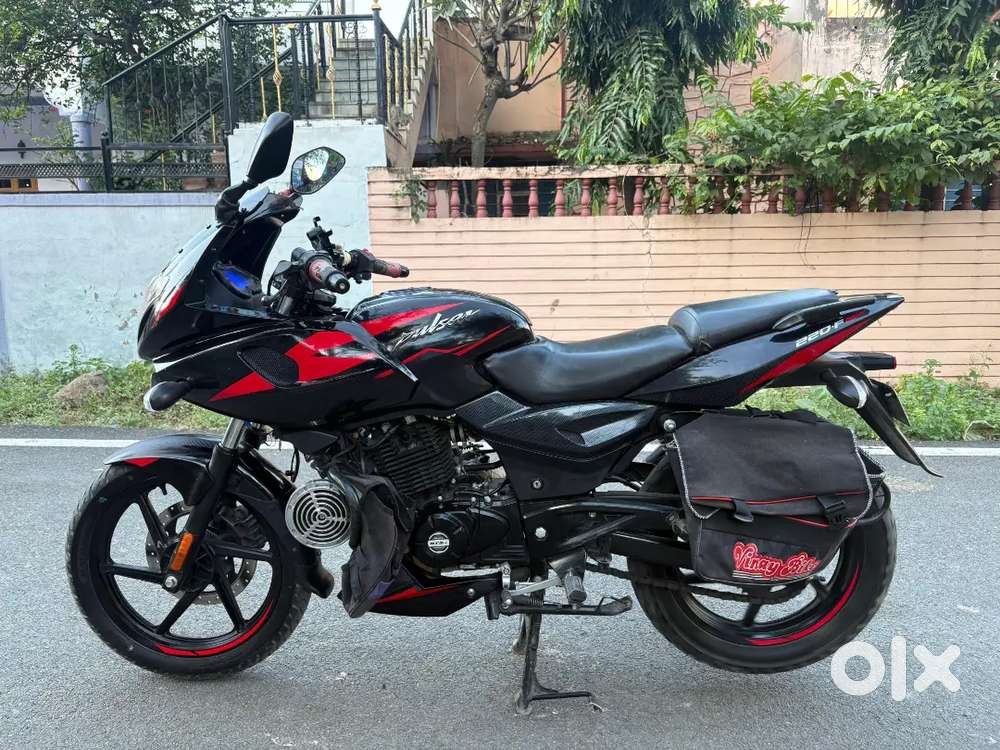 BAJAJ PULSAR 220F MODEL 2023 FRESH BIKE
