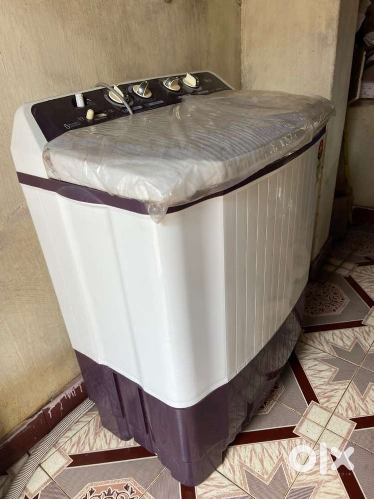 Semi auto washing machine 9000