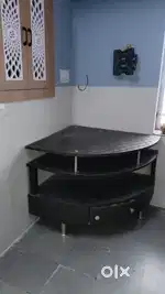TV corner table