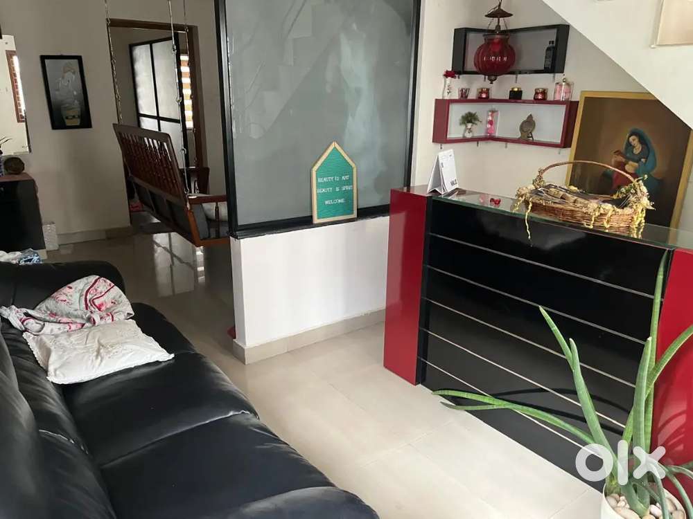 2 LADIES ALLOWED   1BHK FURNISHED APARTMENT RENT KAKKANAD