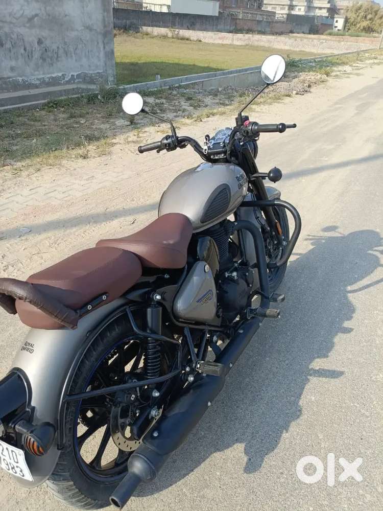 Classic 350 top modal 2024