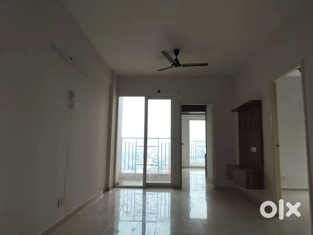 2 bhk Semi furnished flat for rent