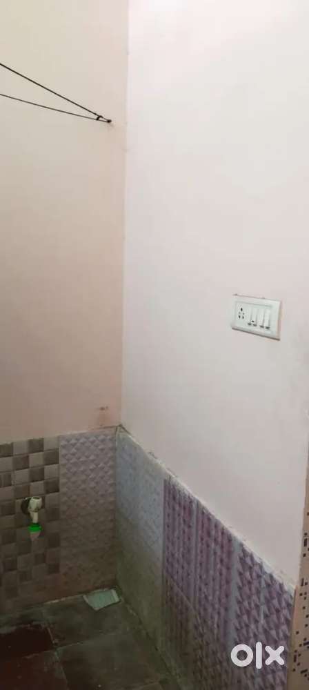 01, BHK. Well atmosphere.