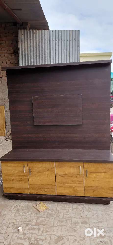Ad id  936555 special offers TV unit brand new