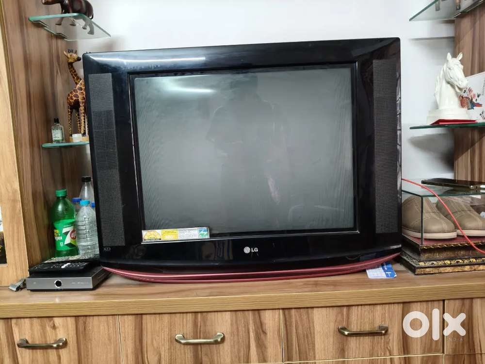 Selling LG TV