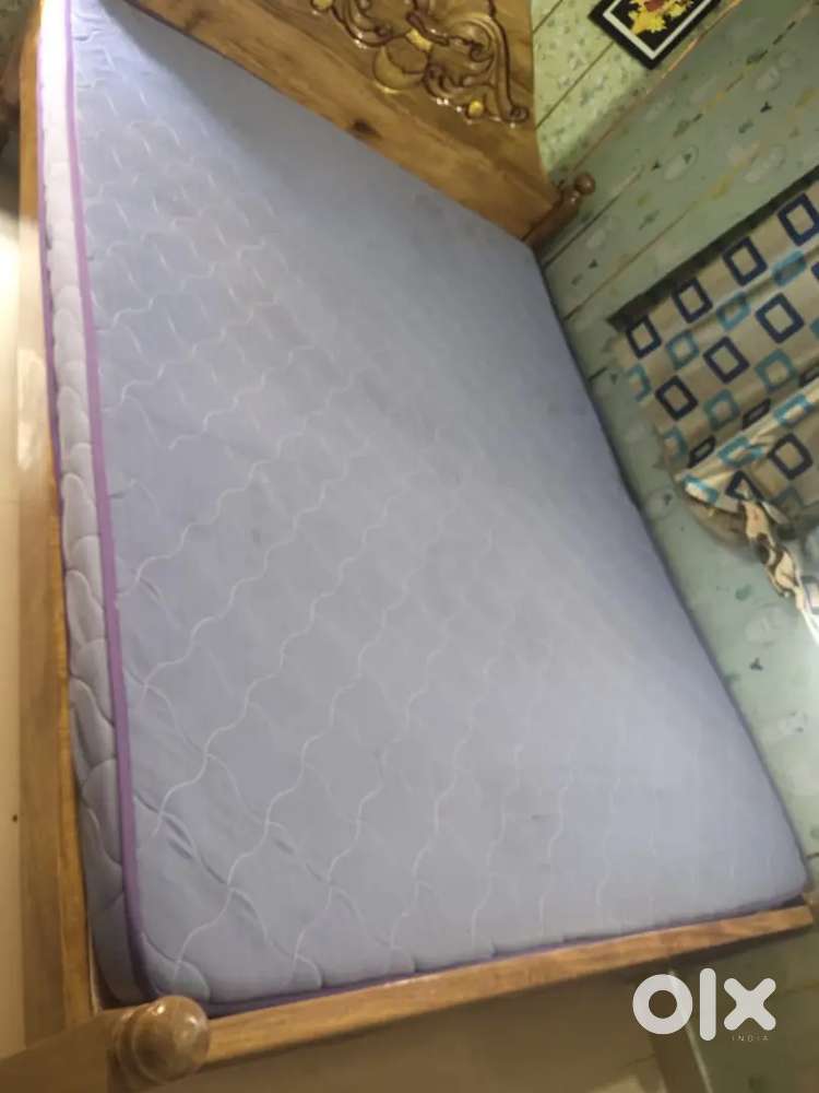 Queen size Mattress (78*60)