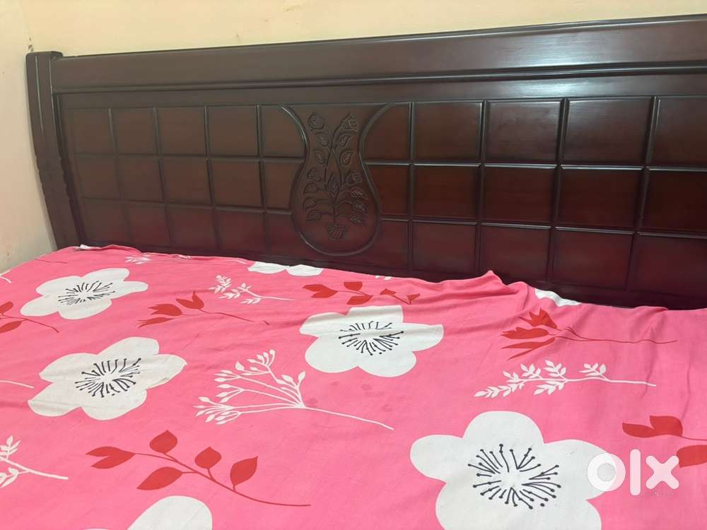 King Size Wooden Double Bed with kurl-on mattress & 4 Storage box