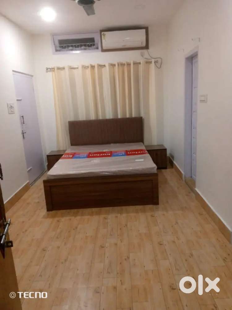 4bhk independent floor available for guest house