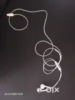 Selling computer and apple earphone