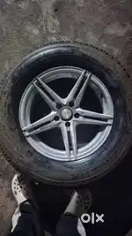 Scorpio ke 17number  4 go h tyre ke sath ring bhi