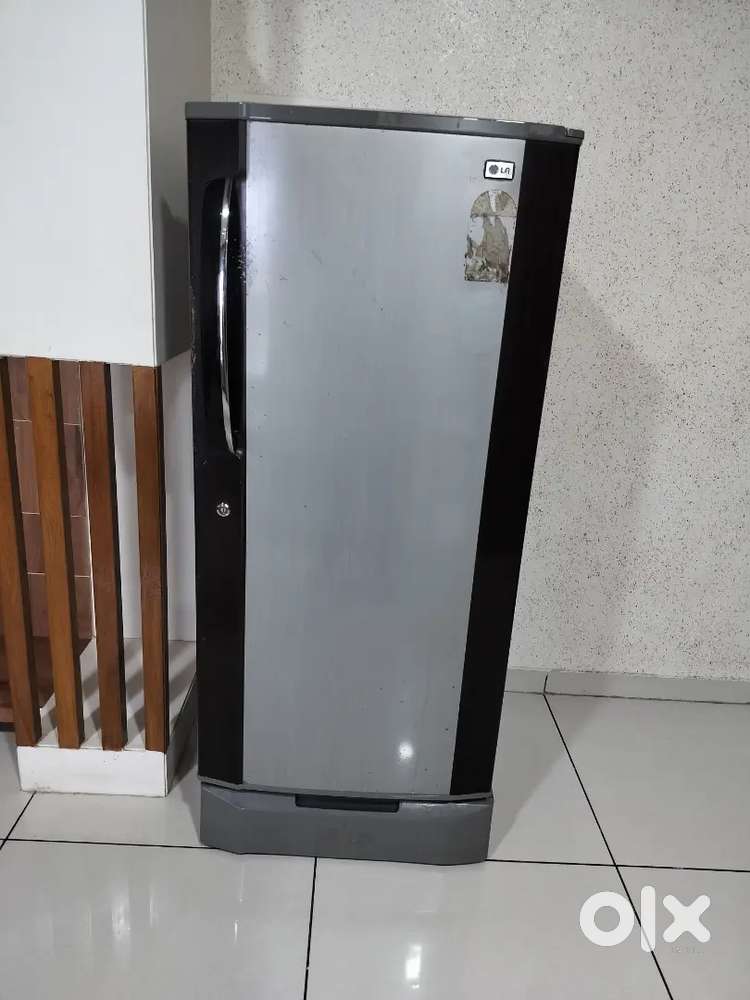 Refrigerator of LG in perfect condition & price