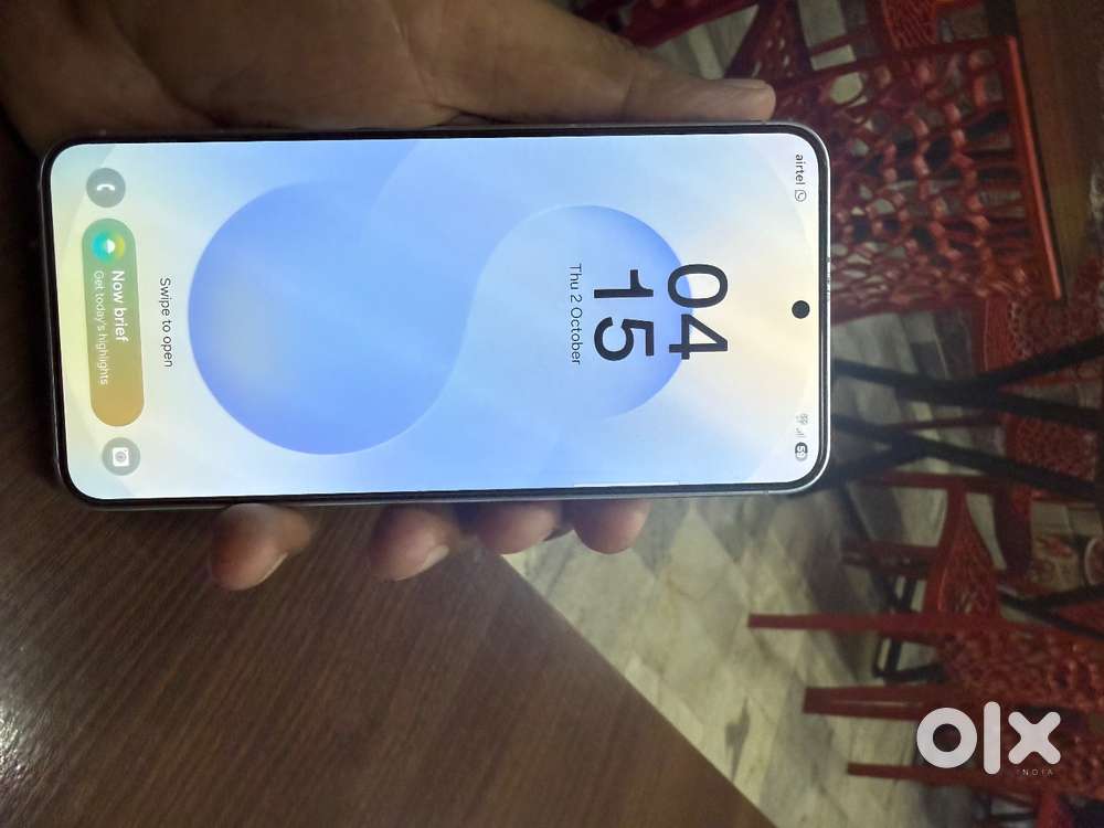 Samsung s25 6month old lcyblue colour