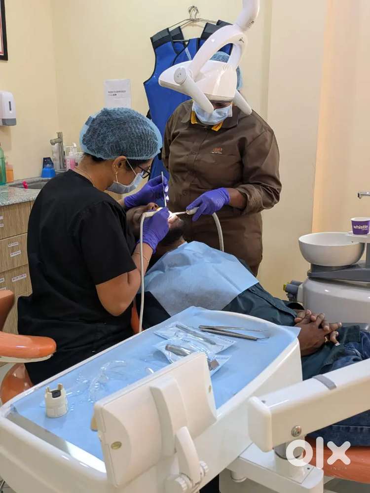 Dental assistant job