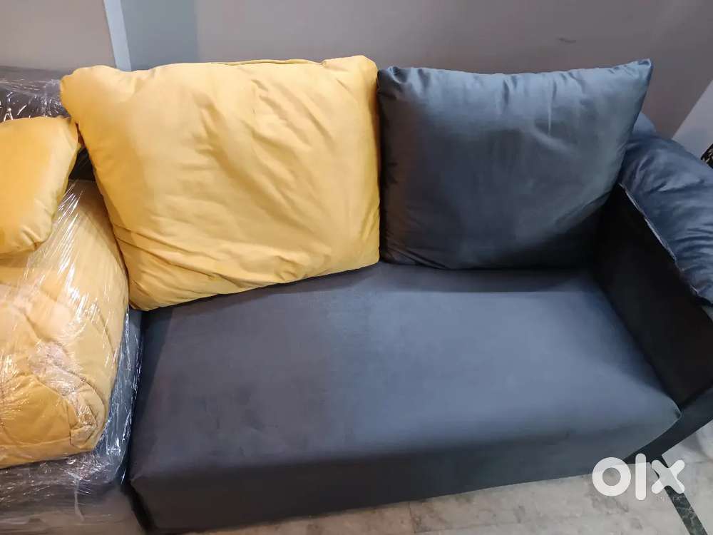 Brand new L shape 8 seater sofa