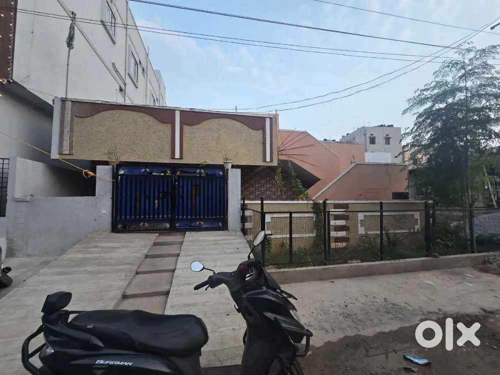 Independent House Come open plot in gated community