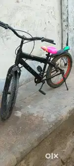 Black cycle Hai bilkul black