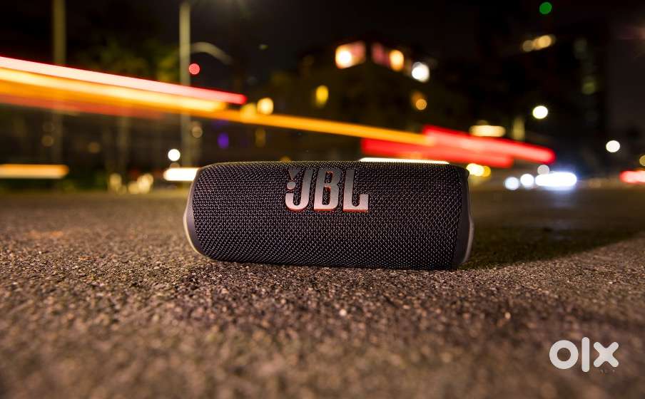 JBL Flip 6 ( Bluetooth speaker)