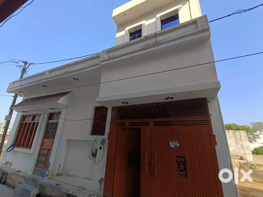 Two rooms set or Full building for rent (included car parking)